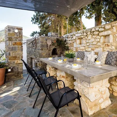 Louros House * Marmara