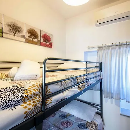 Louros House Apartment