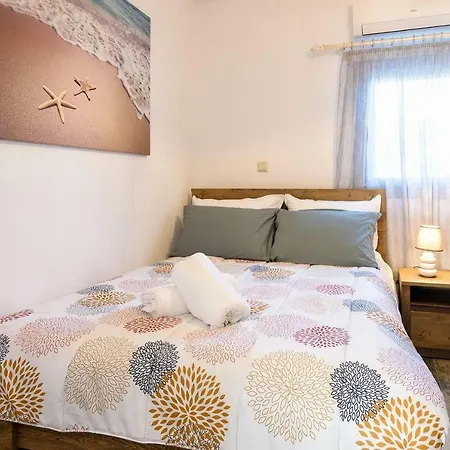 Apartment Louros House