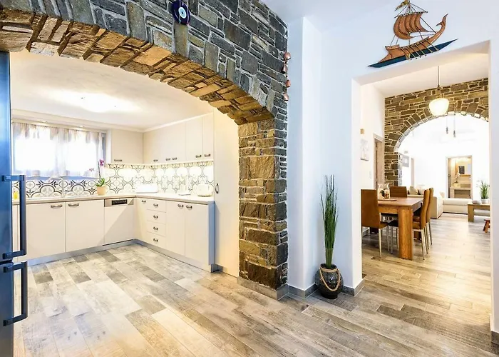 Louros House Mármara