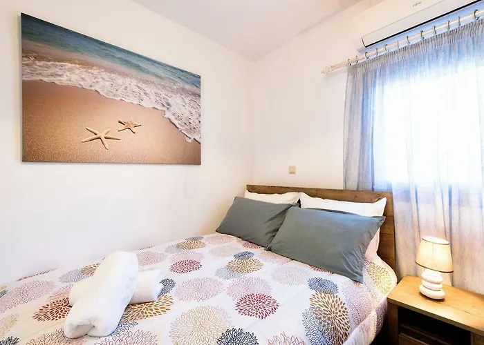 Апартаменты Louros House Marmara